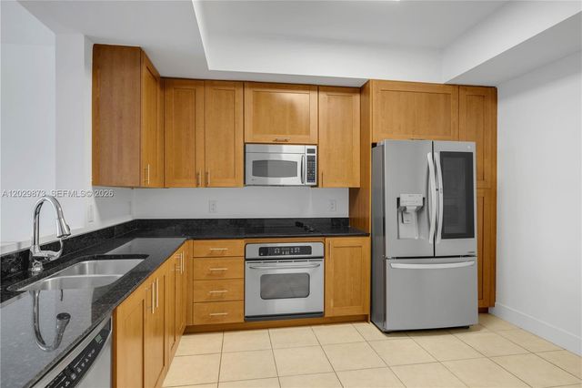3340 NE 190th St 503, Aventura, FL 33180