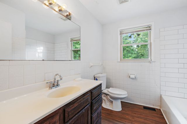 5001 McLendon Dr, Antioch, TN 37013