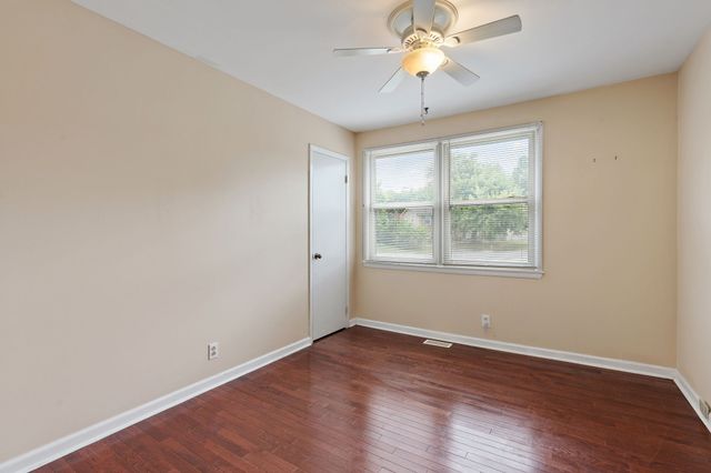 5001 McLendon Dr, Antioch, TN 37013