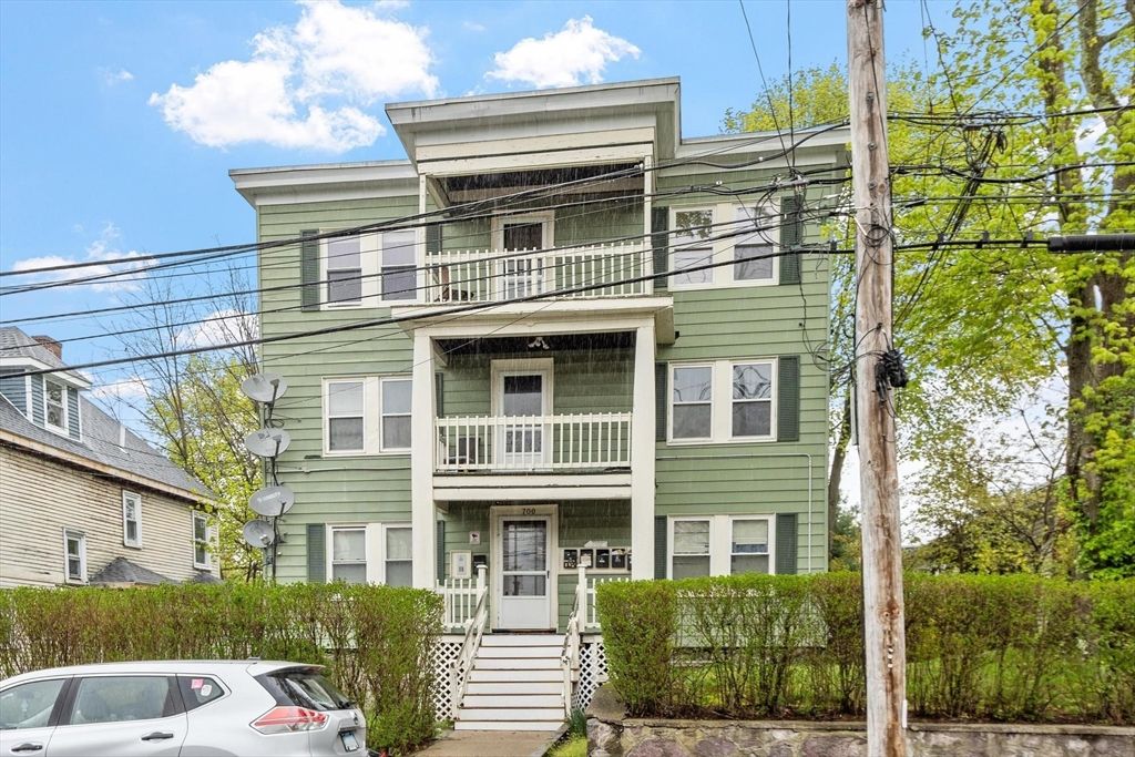 700 Metropolitan Ave, Boston, MA 02136
