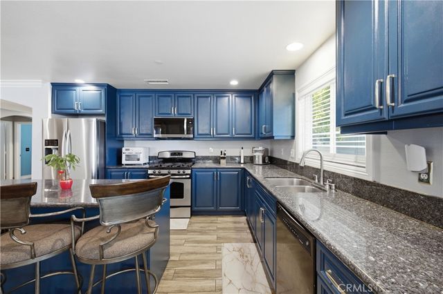 2851 Pleasant St, Riverside, CA 92507