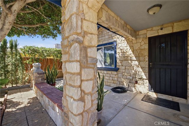 2851 Pleasant St, Riverside, CA 92507