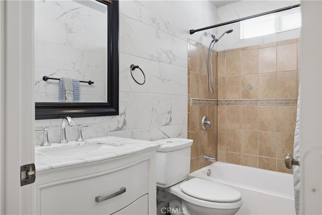 2851 Pleasant St, Riverside, CA 92507