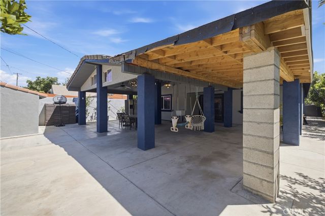 2851 Pleasant St, Riverside, CA 92507