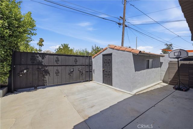 2851 Pleasant St, Riverside, CA 92507