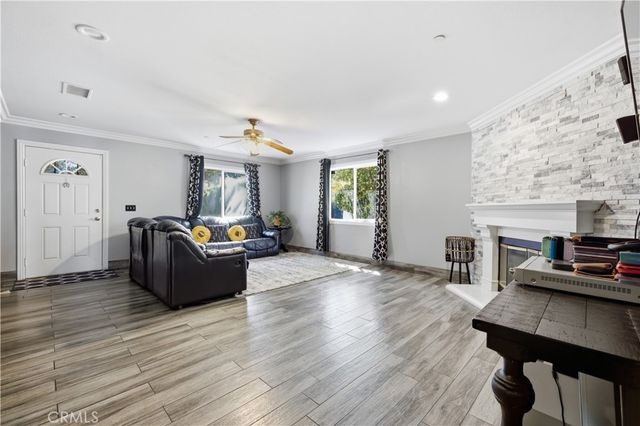2851 Pleasant St, Riverside, CA 92507