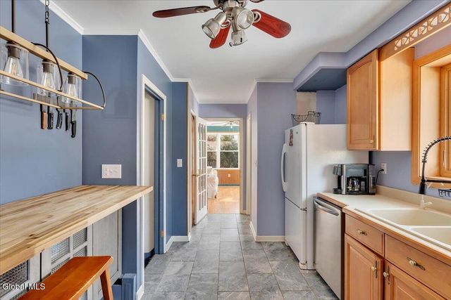 6 Evergreen Boulevard, Glenville, NY 12302