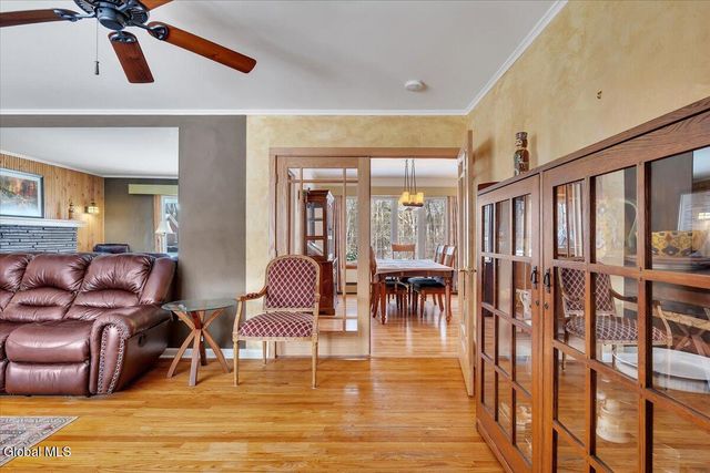 6 Evergreen Boulevard, Glenville, NY 12302