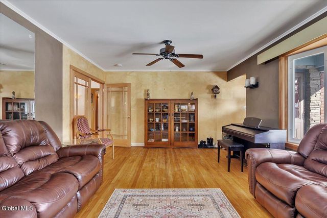 6 Evergreen Boulevard, Glenville, NY 12302