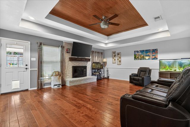 1000 Shady Hill Lane, Burleson, TX 76028