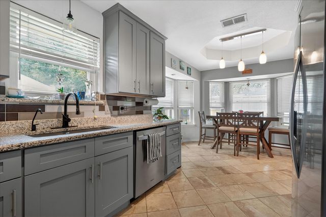 1000 Shady Hill Lane, Burleson, TX 76028