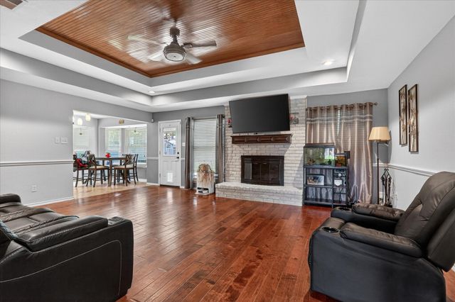 1000 Shady Hill Lane, Burleson, TX 76028