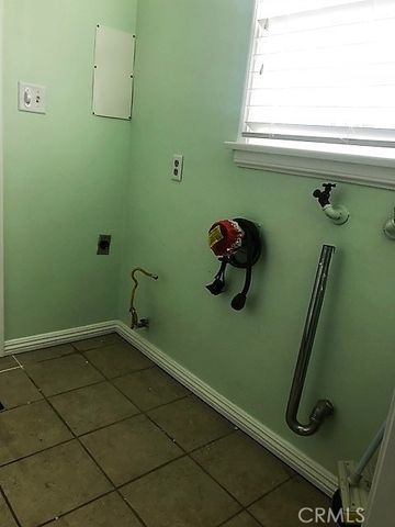 508 El Prado, Bakersfield, CA 93304