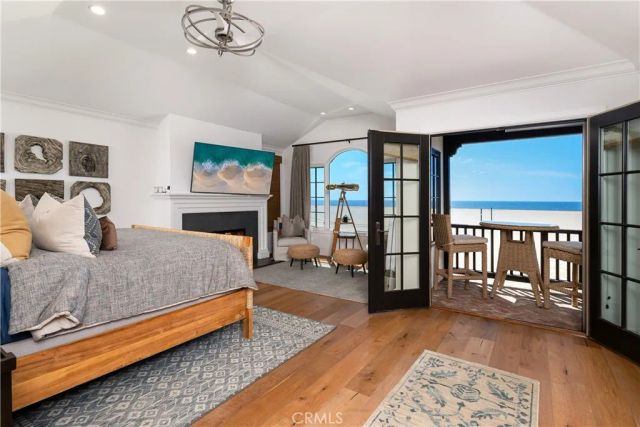 1228 W Oceanfront, Newport Beach, CA 92661