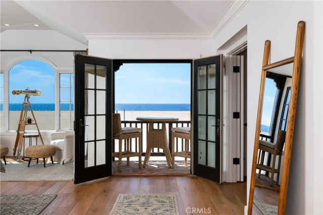 1228 W Oceanfront, Newport Beach, CA 92661