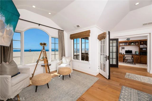1228 W Oceanfront, Newport Beach, CA 92661