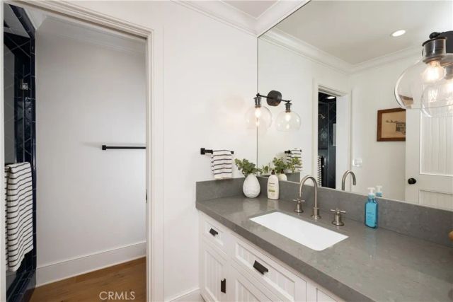 1228 W Oceanfront, Newport Beach, CA 92661