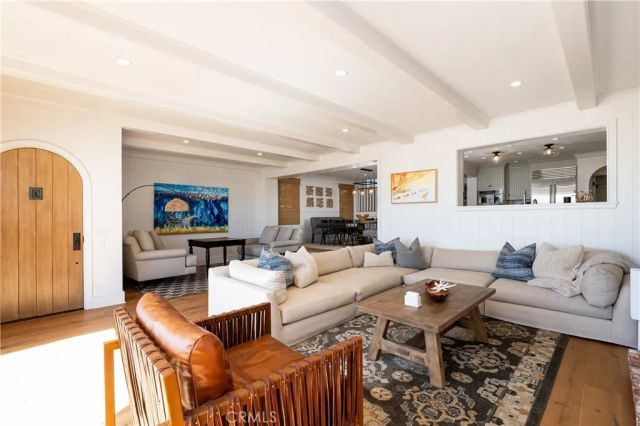 1228 W Oceanfront, Newport Beach, CA 92661
