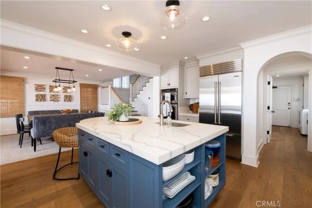 1228 W Oceanfront, Newport Beach, CA 92661