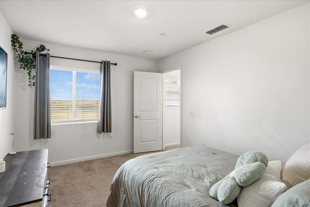 1370 Abrozo Way, Plumas Lake, CA 95961