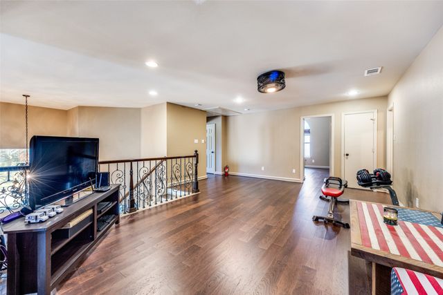 3807 Keystone Court, Carrollton, TX 75007