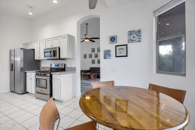 12929 N Meadview Way, Oro Valley, AZ 85755