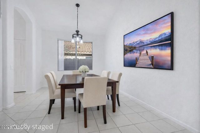 12929 N Meadview Way, Oro Valley, AZ 85755