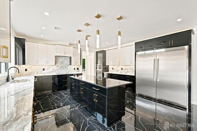 11 Gordon Avenue, Spotswood, NJ 08884