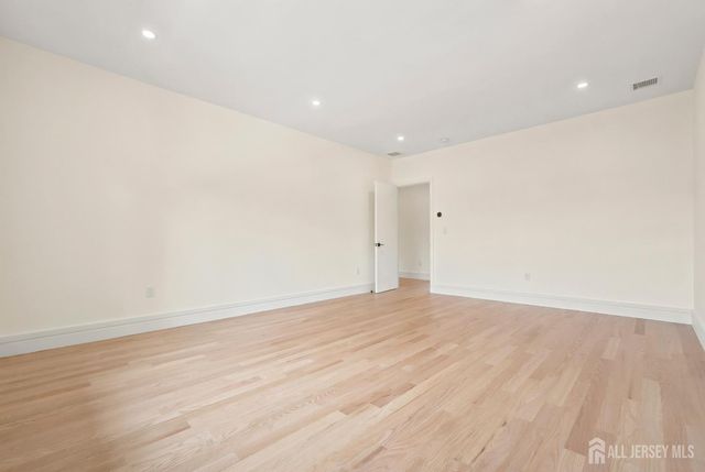 11 Gordon Avenue, Spotswood, NJ 08884