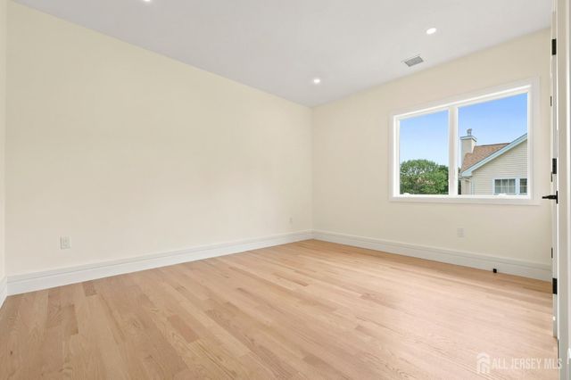 11 Gordon Avenue, Spotswood, NJ 08884