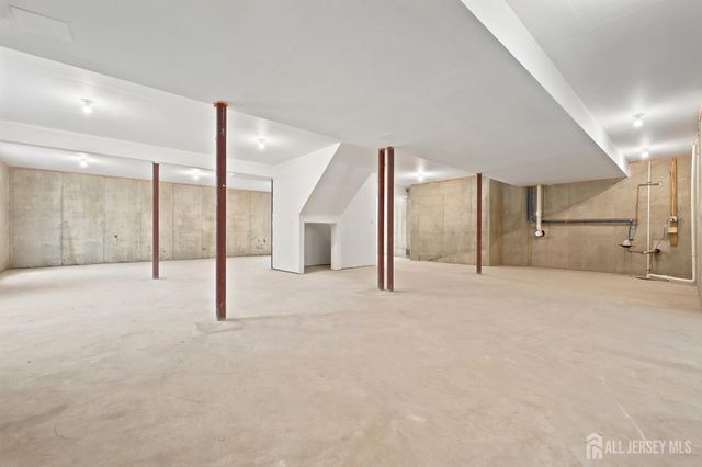 11 Gordon Avenue, Spotswood, NJ 08884