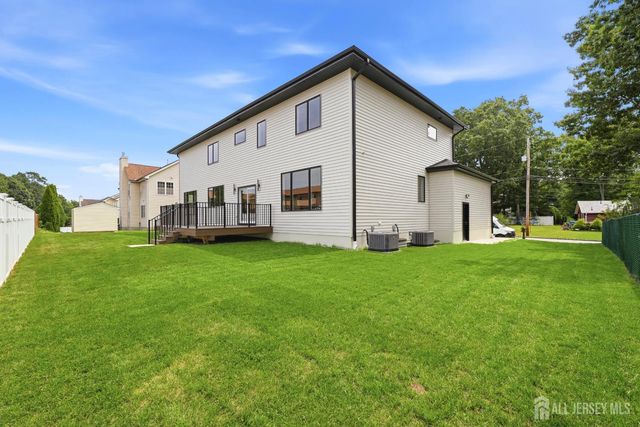 11 Gordon Avenue, Spotswood, NJ 08884