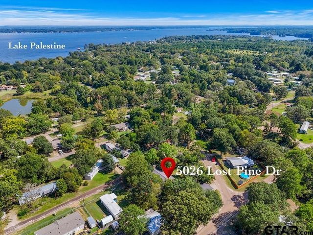 5026 Lost Pines Drive, Chandler, TX 75758