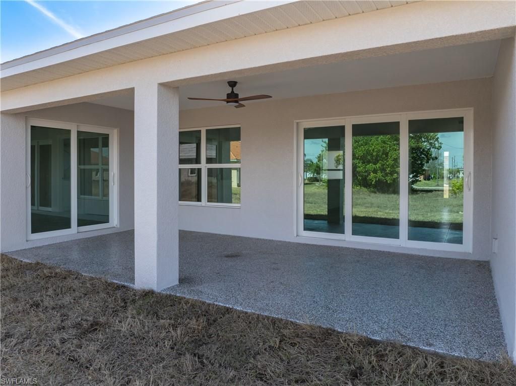 Image 10 of property listing at 1027 NW 19th ST, Cape Coral, FL 33993