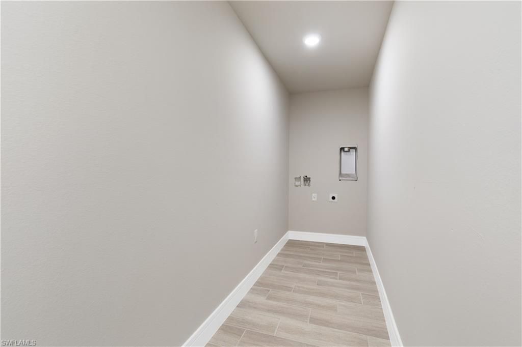 Image 25 of property listing at 1027 NW 19th ST, Cape Coral, FL 33993