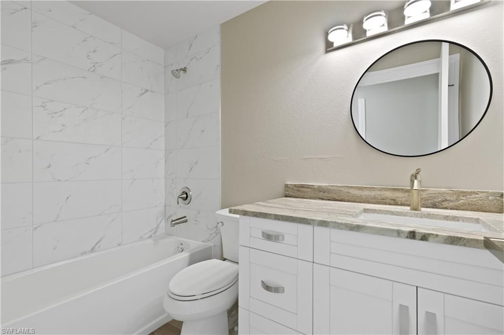 Image 32 of property listing at 1027 NW 19th ST, Cape Coral, FL 33993