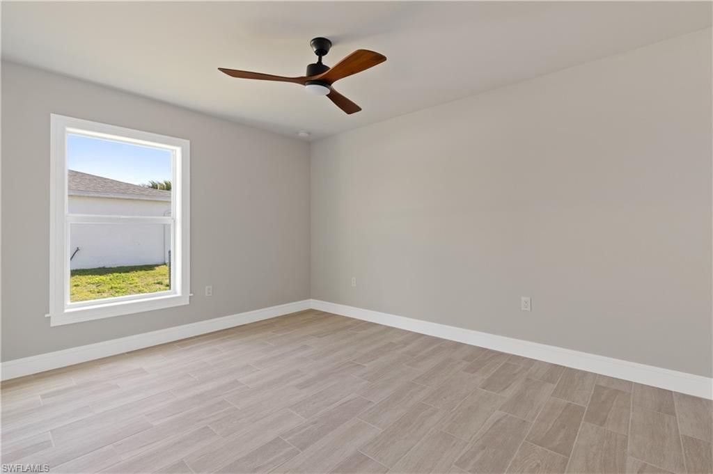 Image 33 of property listing at 1027 NW 19th ST, Cape Coral, FL 33993