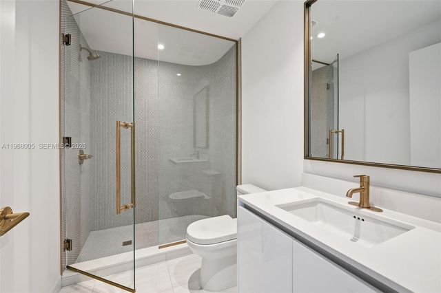 2678 Tigertail Avenue 1501, Miami, FL 33133