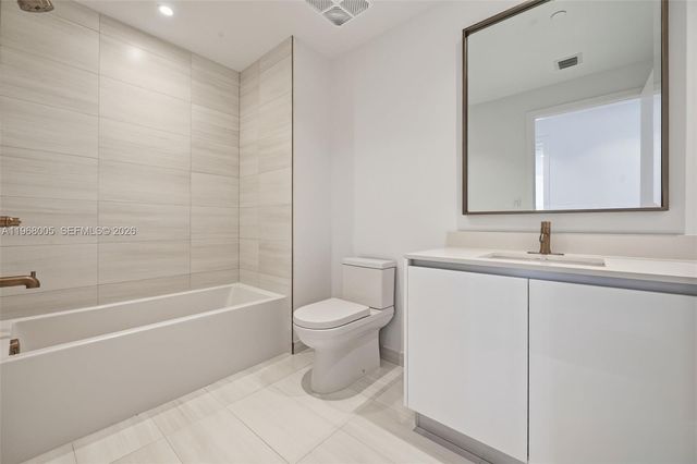 2678 Tigertail Avenue 1501, Miami, FL 33133