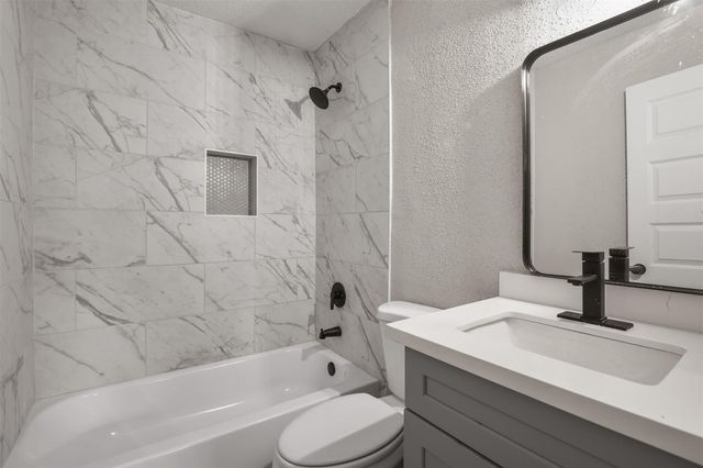 4755 Wilmington Street 6, Houston, TX 77033
