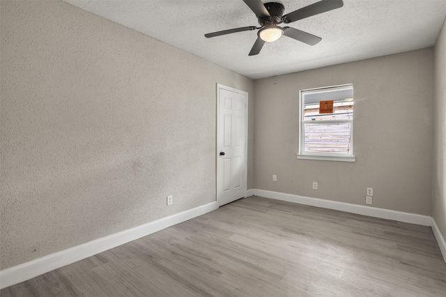 4755 Wilmington Street 6, Houston, TX 77033