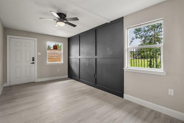 4755 Wilmington Street 6, Houston, TX 77033