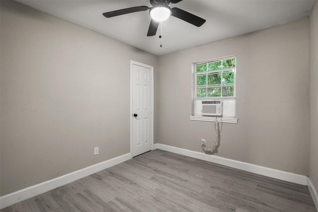 4755 Wilmington Street 6, Houston, TX 77033