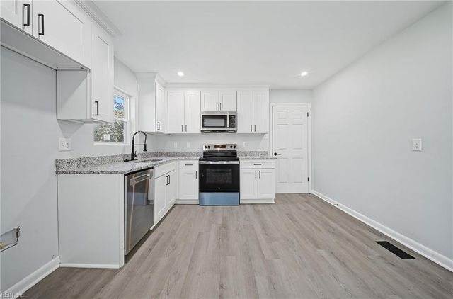 5612 Bingham DR, Portsmouth, VA 23703