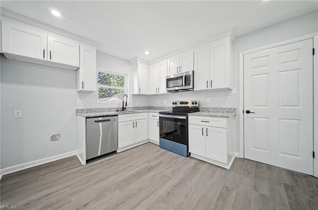 5612 Bingham DR, Portsmouth, VA 23703