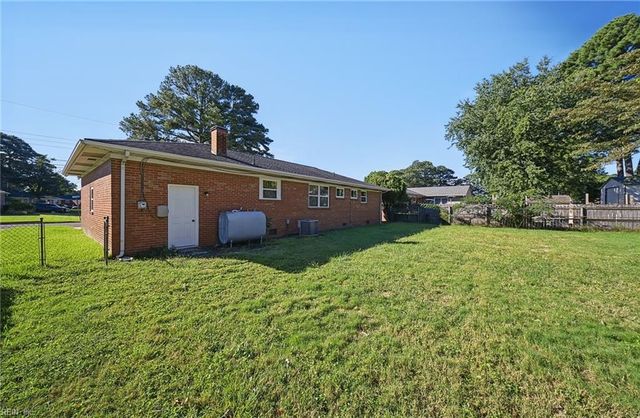 5612 Bingham DR, Portsmouth, VA 23703