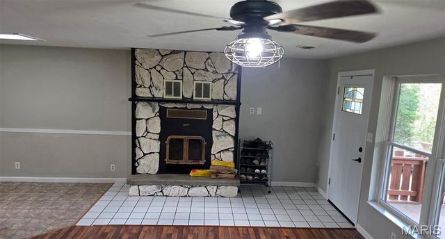 8524 Lake Drive, Cedar Hill, MO 63016