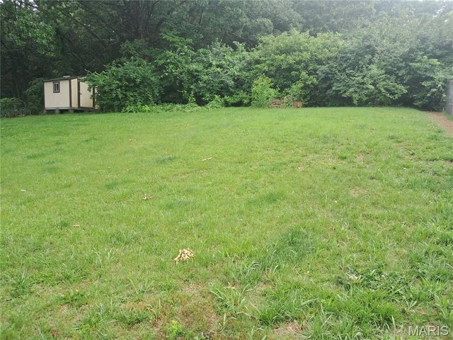 8524 Lake Drive, Cedar Hill, MO 63016