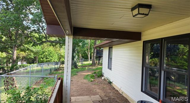 8524 Lake Drive, Cedar Hill, MO 63016