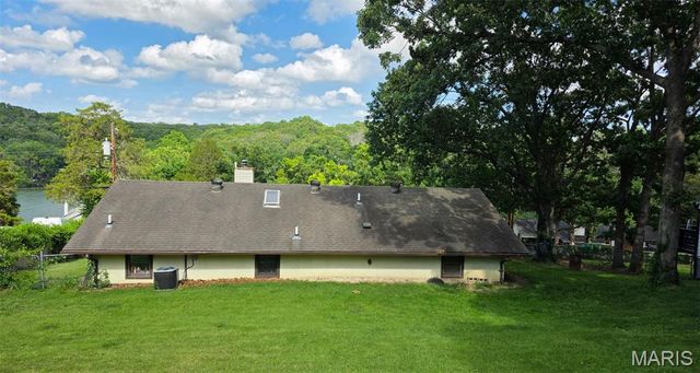 8524 Lake Drive, Cedar Hill, MO 63016